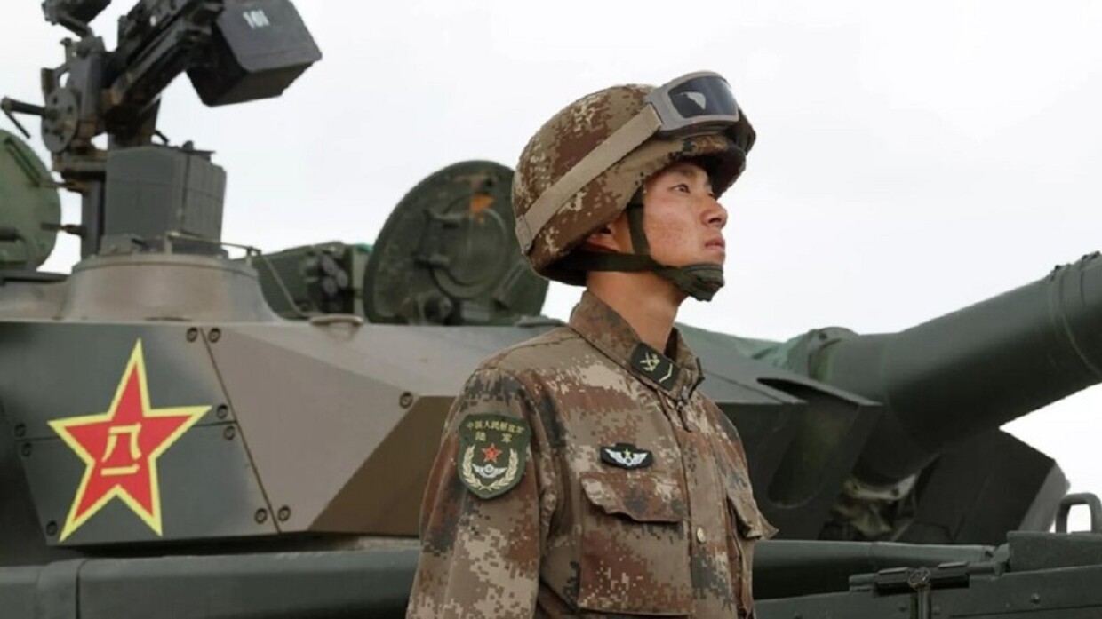 الرئيس الصيني يدعو الجيش إلى الاستعداد للمشاركة في أعمال قتالية حقيقة