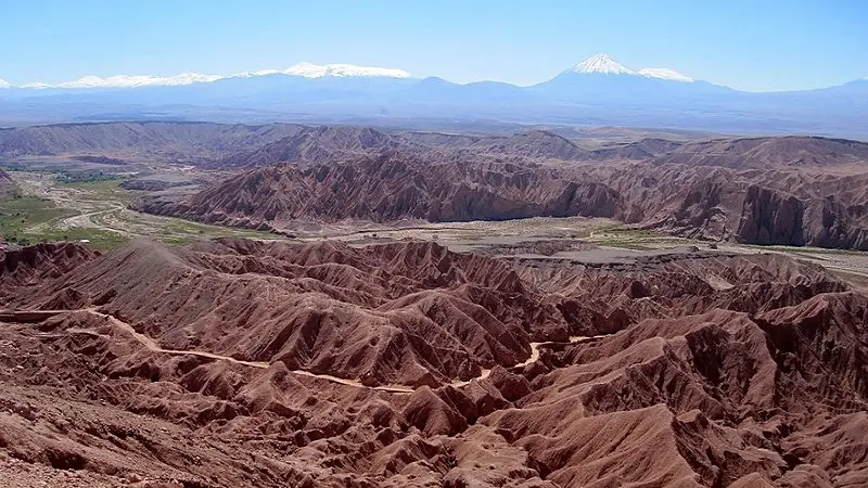 صحراء أتاكاما الشاسعة في تشيلي
