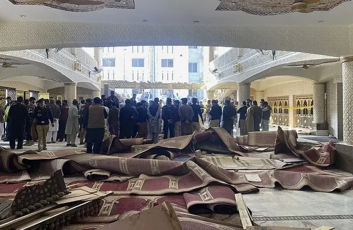 ارتفاع قتلى تفجير مسجد بيشاور الى 83