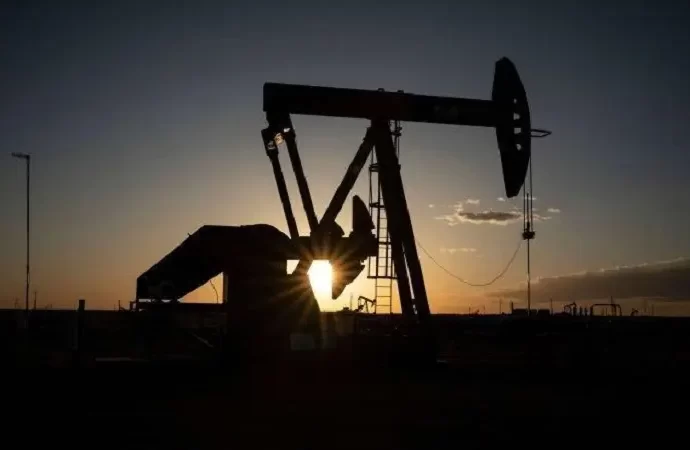 اتصالات روسية سعودية بشأن أسعار النفط