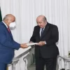 رئيس الجزائر يستقبل جبريل الرجوب مبعوث نظيره محمود عباس..اليكم التفاصيل