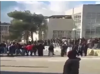 مشاجرة جماعية في الجامعة الاردنية/ فيديو