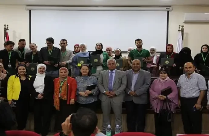 الزيتونة تحتفل بعيد العمال واعلان نتائج “مسابقة قاص الجامعات الأردنية” 