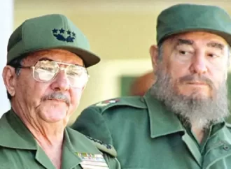 كاسترو يؤكد دعم كوبا لروسيا في صراعها مع الغرب