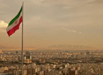  إيران تحتجز ناقلة تحمل 900 طن من “الوقود المهرب” 