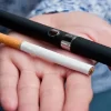 تأثير السجائر الإلكترونية دون نيكوتين على جسم الإنسان