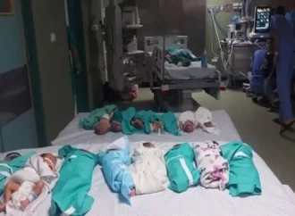 استشهاد 6 أطفال خدج و7 آخرين في مستشفى الشفاء