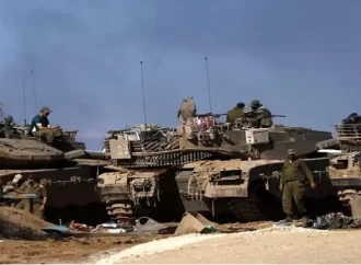 الدبابات الإسرائيلية تتراجع ببعض محاور غزة