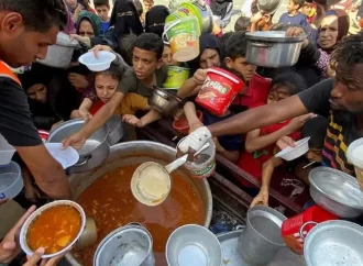 برنامج الأغذية العالمي: أهل غزة يعانون من الجوع