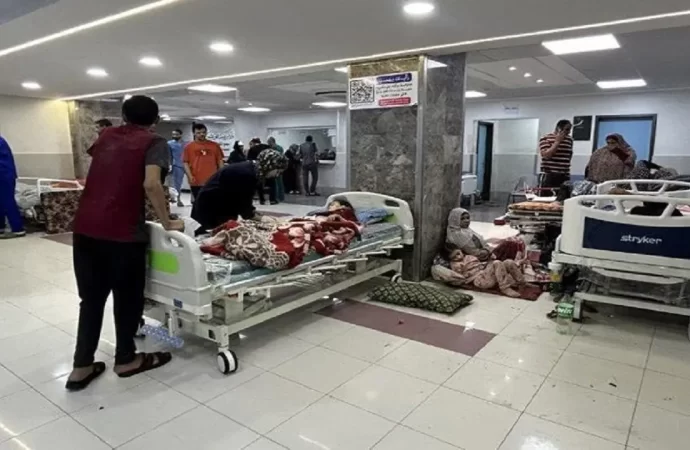 مستشفى الشفاء: الاحتلال يستعمل المرضى دروعا بشرية