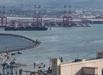 ميناء إيلات مشلول بسبب الحوثيين: البضائع تتأخر في الوصول لإسرائيل