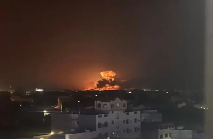 الإعلام الأجنبي: الهجمات على اليمن لن تكسر صنعاء وستزيد توترات المنطقة