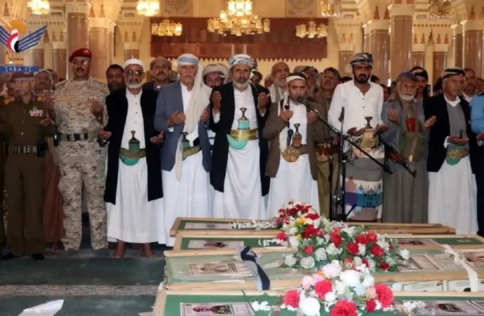 “الحوثي” تعلن استشهاد 17 من ضباطها بغارات أمريكية وبريطانية
