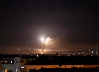 انفجارات بمطار بدمشق والدفاعات السورية تؤكد اسقاط مسيرتين