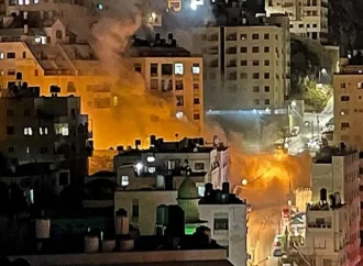 الاحتلال يفجر منزل الشهيد حسن قفيشة في الخليل (فيديو)