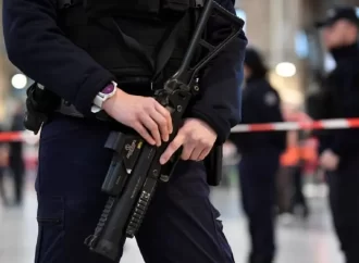 باريس: إصابات في هجوم بسكين بمحطة قطارات