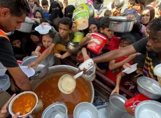 وفاة فلسطينيين بسبب الجوع في غزة