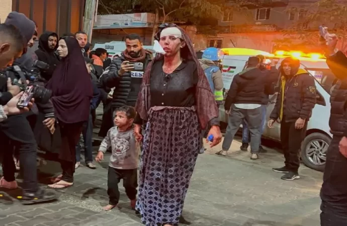 63 شهيدا وعشرات الجرحى بقصف لمنازل ومساجد في رفح