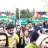 رغم الأمطار مسيرة شعبية حاشدة تطالب بجسر برّي لغزة وليس للصهاينة
