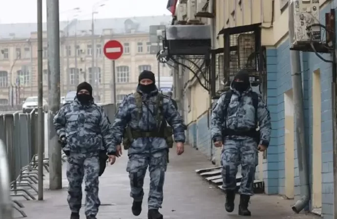 إجراءات أمنية مشددة في محيط المحكمة بموسكو