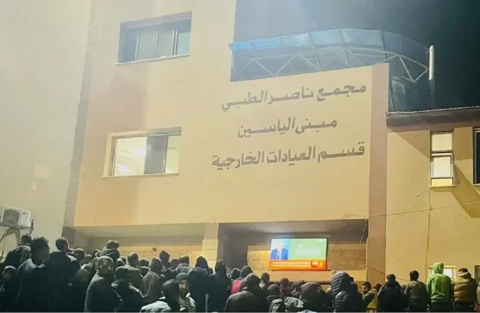 الاحتلال يقتحم مشفيي ناصر والأمل في خانيونس.. وتحذير من مجزرة