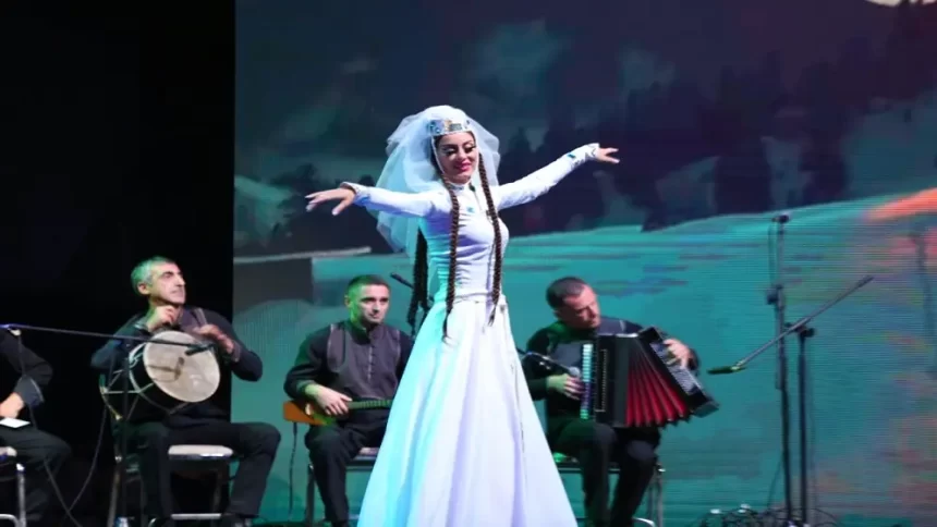 جوقة سراج والفرقة الجورجية يبهران جمهور جرش