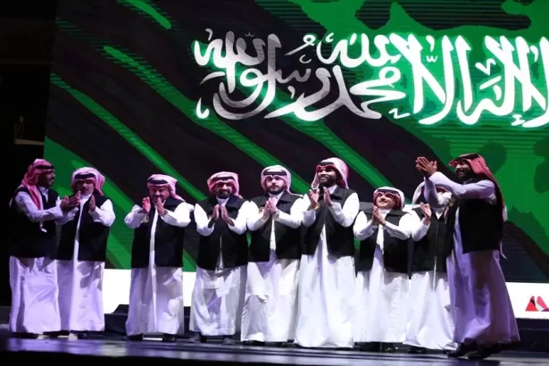فرقة الفنون الادائية السعودية