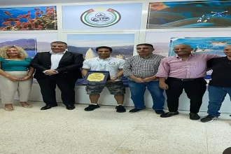 تكريم السباح البطل حمزة دردساوي