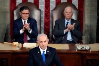 نتنياهو يدافع عن حرب غزة أمام الكونجرس