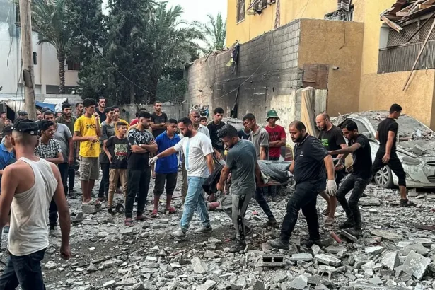 شهداء ومصابون في قصف للاحتلال