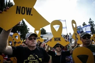 الإسرائيليون ينفذون إضراباً شاملاً للمطالبة بصفقة تبادل أسرى