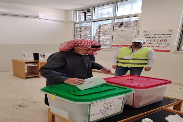 11% نسبة التصويت في الطفيلة لغاية الـ11صباحا