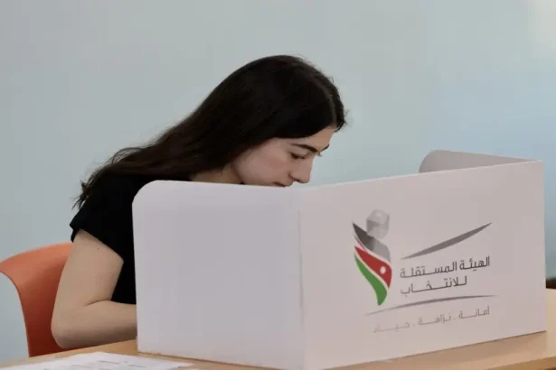 27 امرأة إلى مجلس النواب