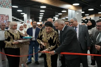 افتتاح معرض الأزياء والحلي ضمن فعاليات برنامج الجزائر ضيف الشرف..