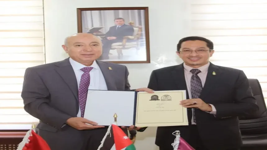 وفد ماليزي يزور جامعة مؤتة لبحث التعاون المشترك في مجال البحث العلمي وتبادل الخبرات.