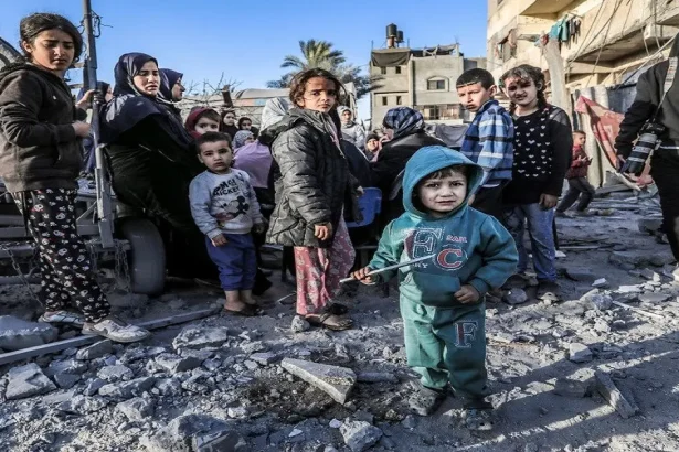 بوريل: الحرب في غزة حرب ضد الأطفال وتقتل مستقبل جيل كامل