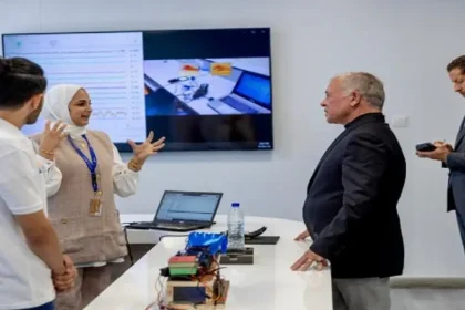 الملك يفتتح مجمع التكنولوجيا والبحث والابتكار في الجامعة الألمانية الأردنية