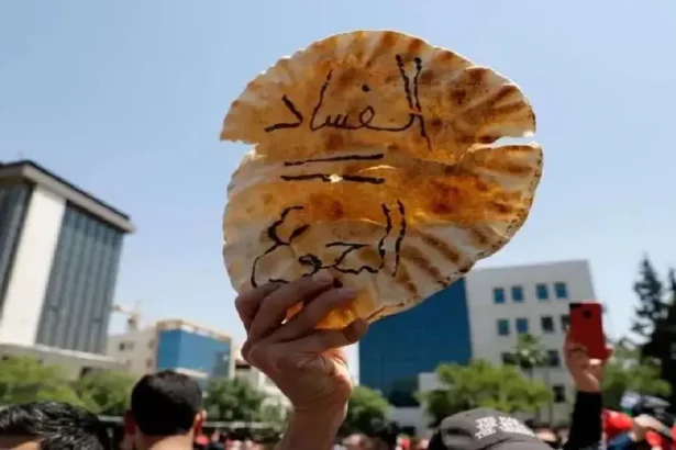 بين الأزمات الاقتصادية وغياب الحلول.. هل يخفض الأردن معدلات الفقر؟