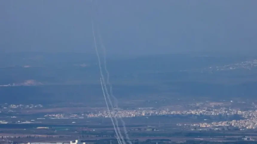 أعلن حزب الله يقصف المواقع الاسرائيلية ب 60 صاروخا