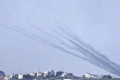 المقاومة الفلسطينية تطلق رشقة صاروخية شمال غزة باتجاه المستوطنات المحاذية للقطاع