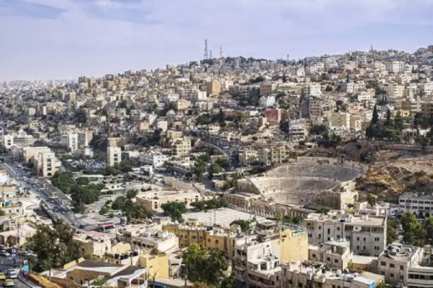 الأردن: طقس متقلب هذا الأسبوع مع أمطار محتملة وانخفاض تدريجي في الحرارة