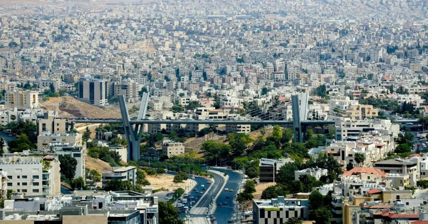 طقس بارد نسبيًا يوم الأربعاء وارتفاع درجات الحرارة يومي الخميس والجمعة