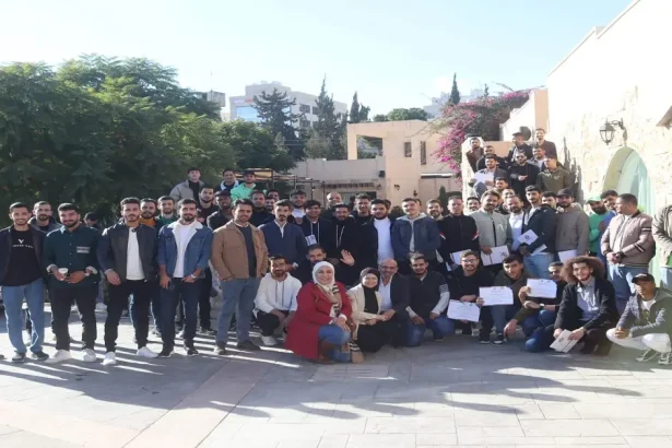 120 شابًا يشاركون في تدريب متخصص للوقاية من العنف ضد النساء والفتيات