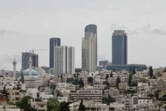 انخفاض على درجات الحرارة اليوم... وأمطار غزيرة مع عواصف رعدية مصحوبة ببرد غدا