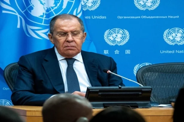 لافروف يتحدث عن دور أمريكي بريطاني إسرائيلي في تطور الأزمة السورية