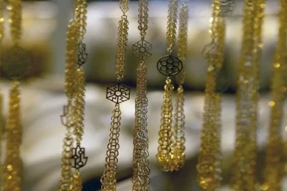 53.7 دينارا سعر الذهب عيار 21 في السوق المحلية