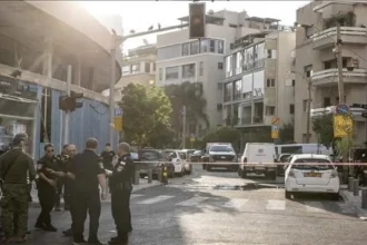 إصابات وهلع .. الحوثيون يستهدفون وسط تل أبيب