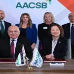 اتحاد الجامعات العربية ومنظمة AACSB يبدآن شراكة رائدة لتعزيز جودة التعليم العالي في العالم العربي