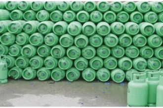 البترول الأردنية: المصفاة تعتمد أعلى معايير الأمان والجودة في تعبئة اسطوانات الغاز