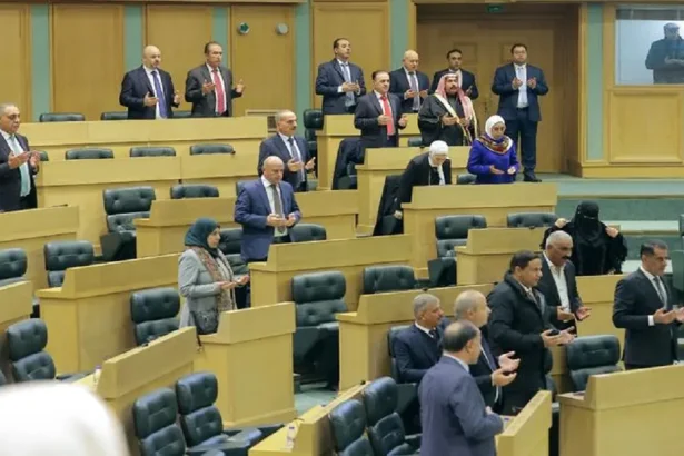 النواب يقرأون الفاتحة على روح الأميرة ماجدة رعد